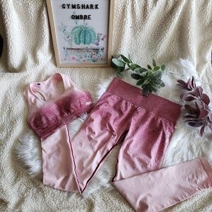 Gymshark ombre set - beet red/ pink chalk